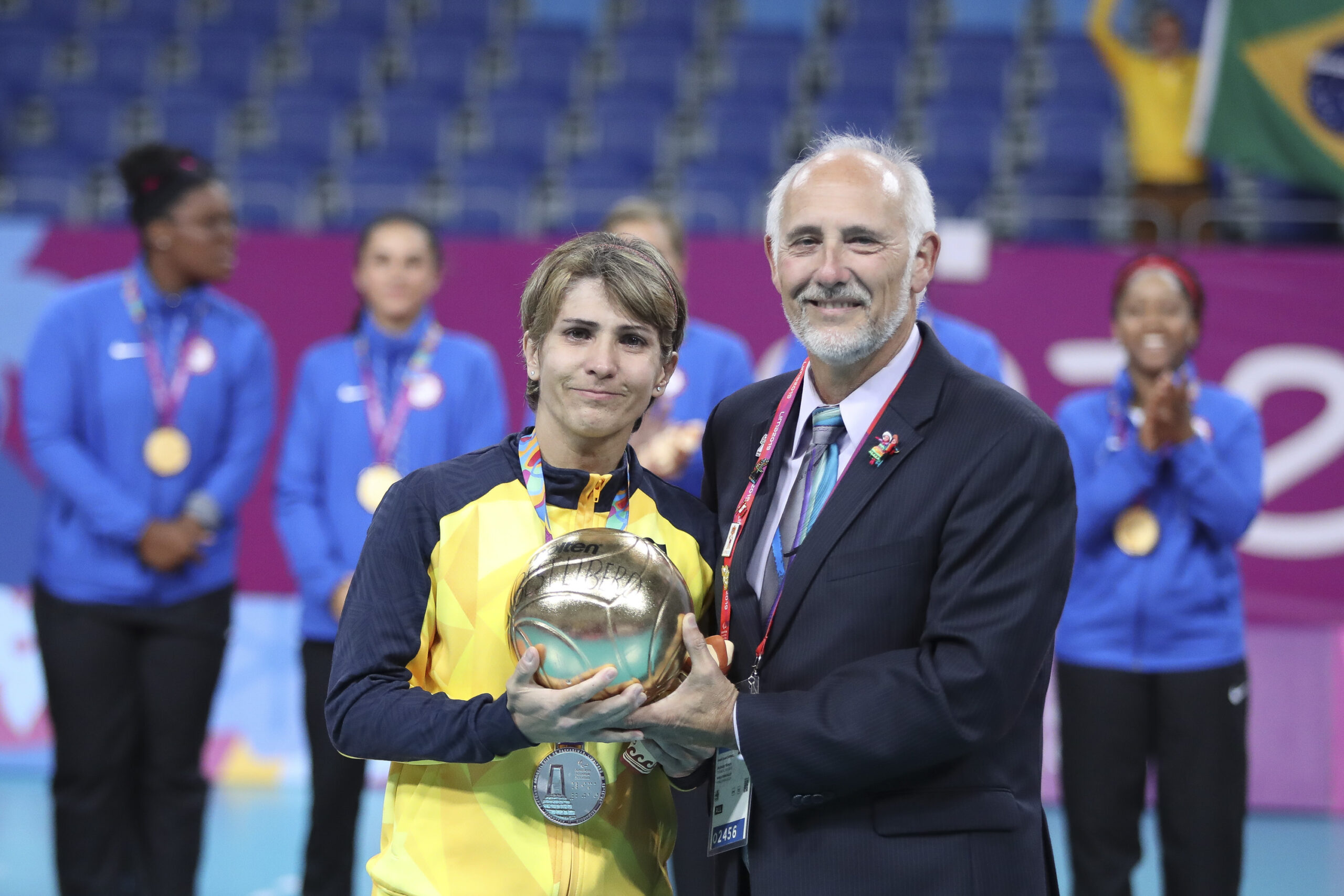 Festa em Sarajevo: vôlei sentado feminino do Brasil é campeão mundial e  garante vaga nos Jogos de Paris 2024 - CPB